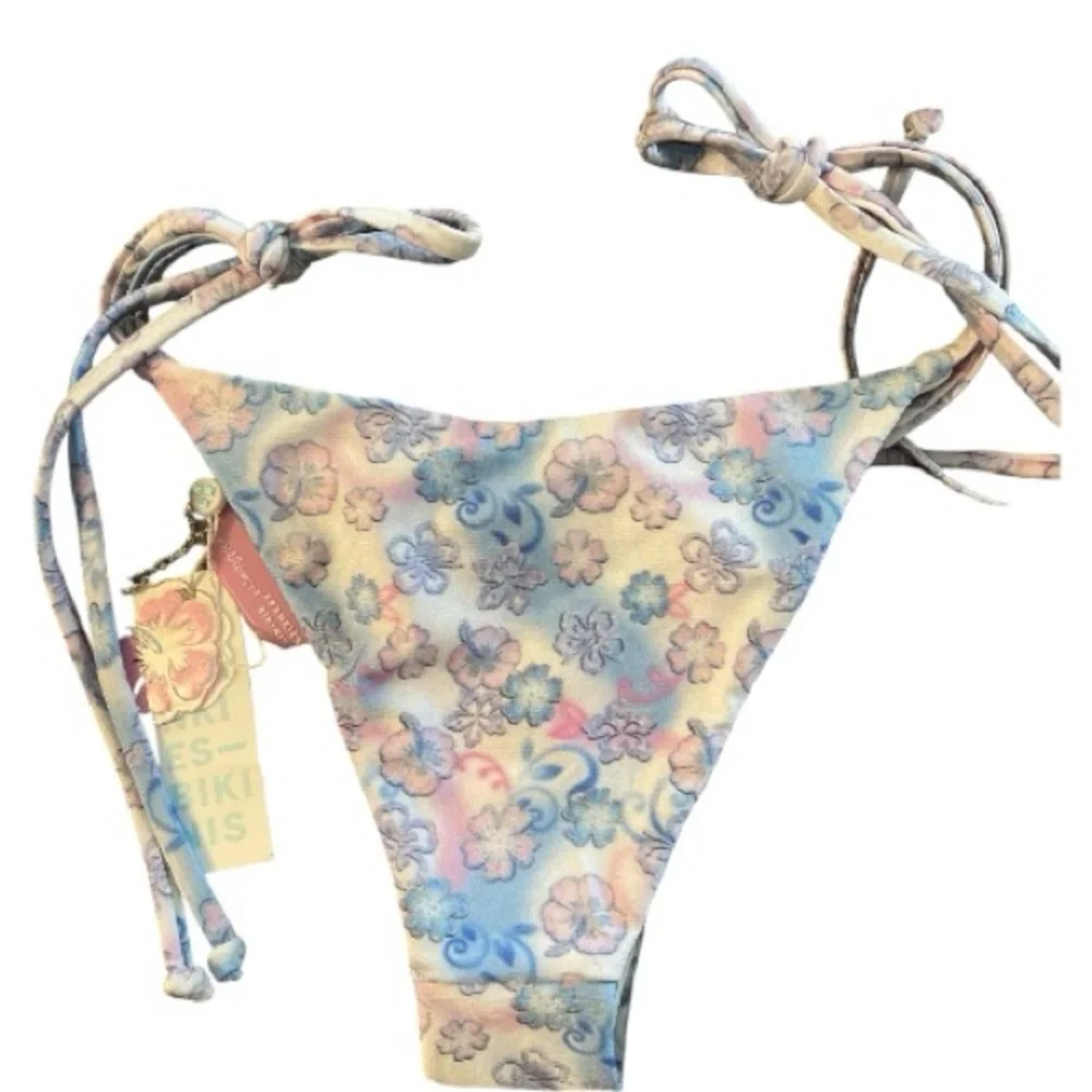 NWT-Frankie's Bikinis Pastel Floral Bikini